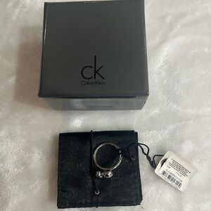 Calvin Klein SilverFidget Ring with Black Velvet Pouch